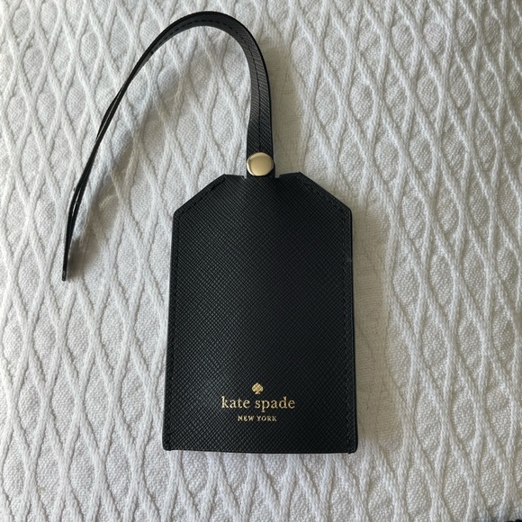 SOLD Kate Spade Let’s Connect Portable Charger - Picture 4 of 5